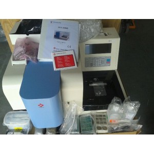 TOSOH AIA-600II  - Bench top Immunoassay Analyser